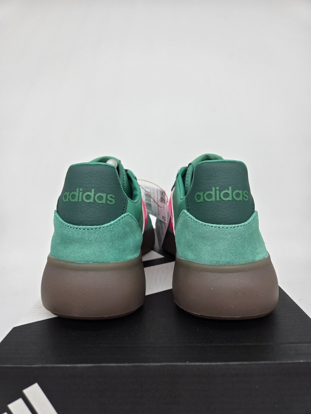 adidas Women's Barreda Decode JR3540 Semi Court Green Lucid Pink Shoes Size 6 - Picture 4 of 8